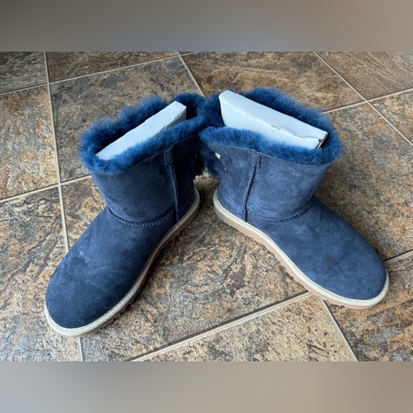 UGG Selene Nautical Rope Tie Back Slip On Boots- Navy, Women’s Size 6 - Picture 5 of 12